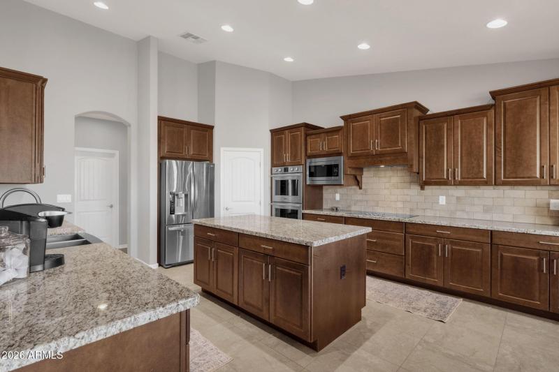 20-web-or-mls-28252-n-quintana-pl