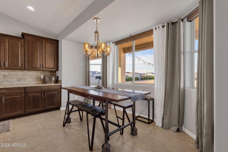 18-web-or-mls-28252-n-quintana-pl