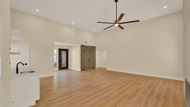 14-web-or-mls-P1475942