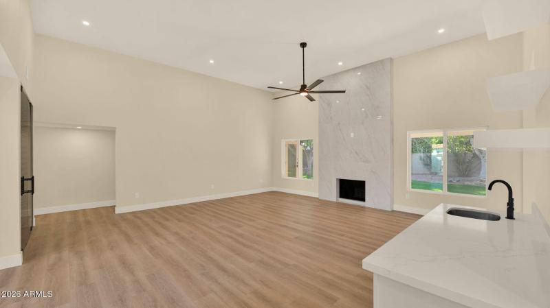 17-web-or-mls-P1475923