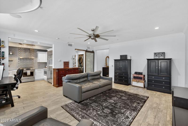 13-web-or-mls-19E Washington St 207