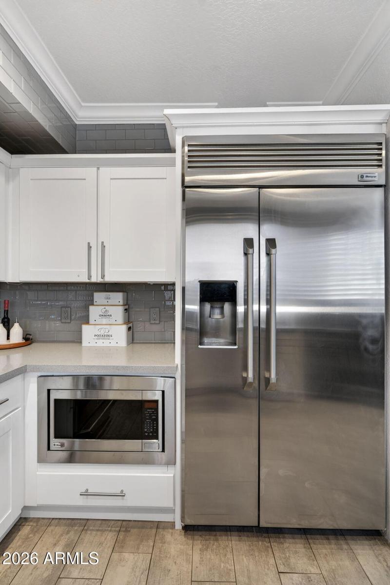 19-web-or-mls-27E Washington St 207