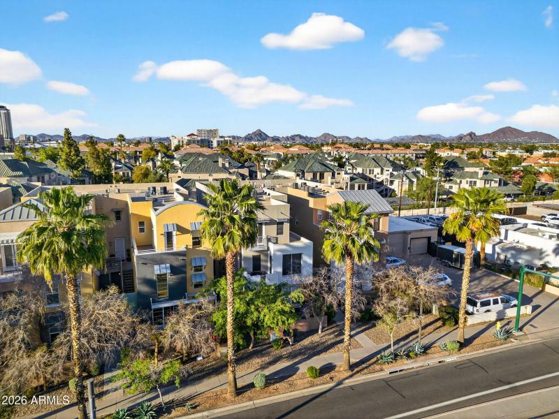 45-web-or-mls-10E Washington St 207