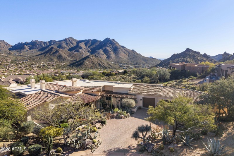 Aerial View - Facing SE