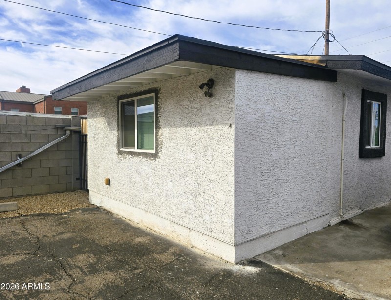 Side back view Unit 8