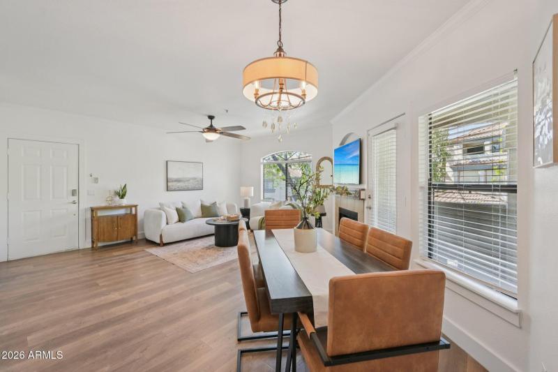 8-web-or-mls-N Thompson Peak Pkwy 2070-S