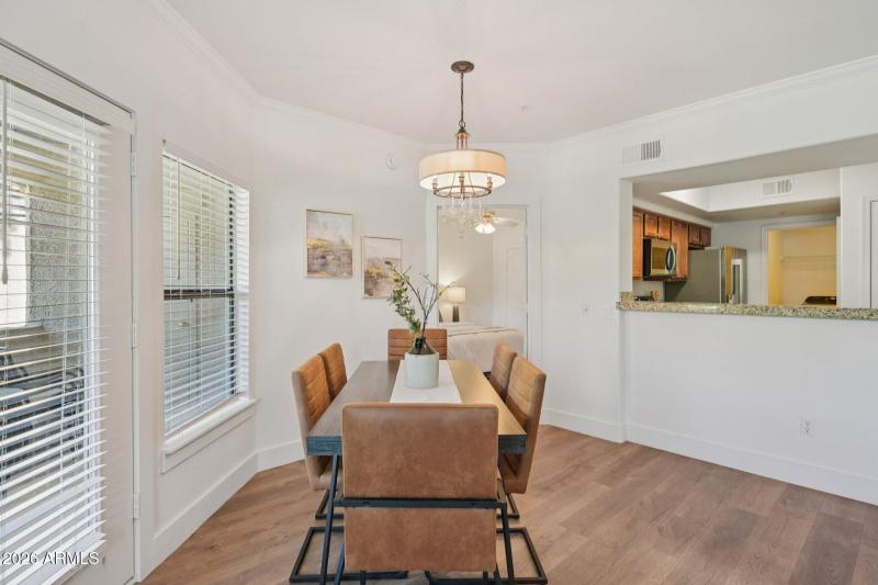 9-web-or-mls-N Thompson Peak Pkwy 2070-S