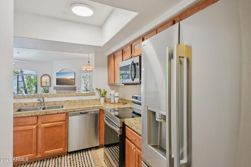 17-web-or-mls-N Thompson Peak Pkwy 2070-