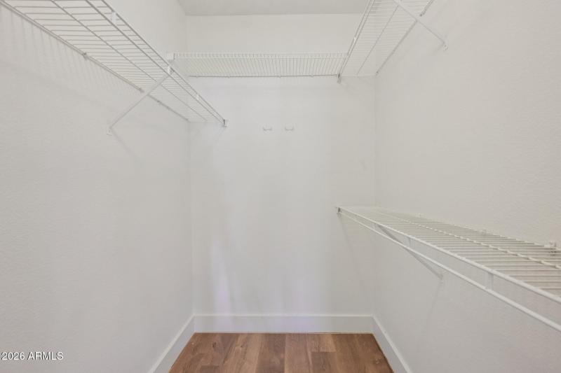 28-web-or-mls-N Thompson Peak Pkwy 2070-