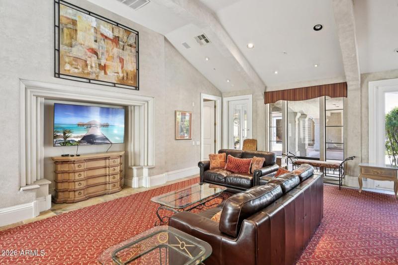 35-web-or-mls-N Thompson Peak Pkwy 2070-