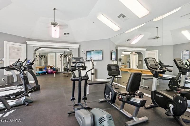 40-web-or-mls-N Thompson Peak Pkwy 2070-