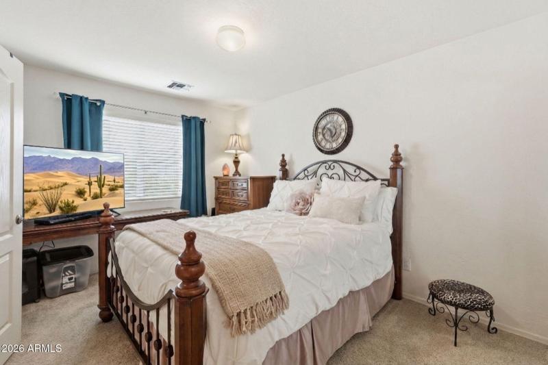 bedroom 2 ensuite bath