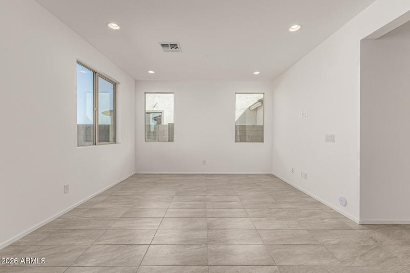 07 - Crescent Moon 46800