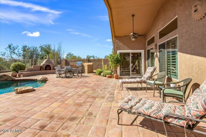 34-Outdoor Living Area Views