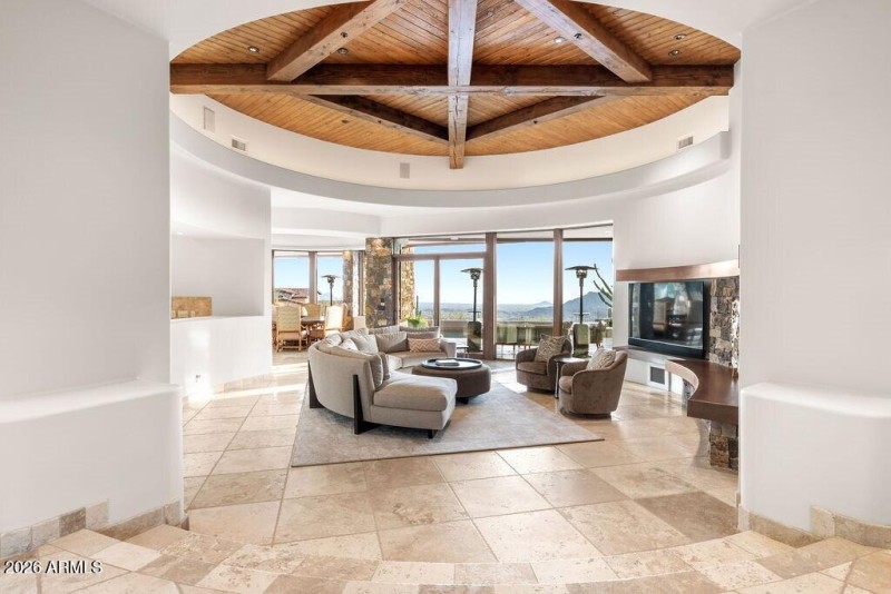 005_Great Room Grandeur