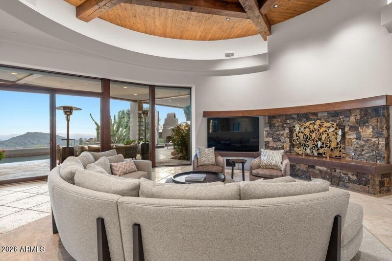 006_Inclusive Living