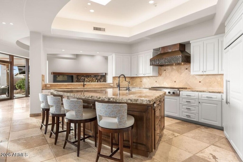 008_The Hub of the Home