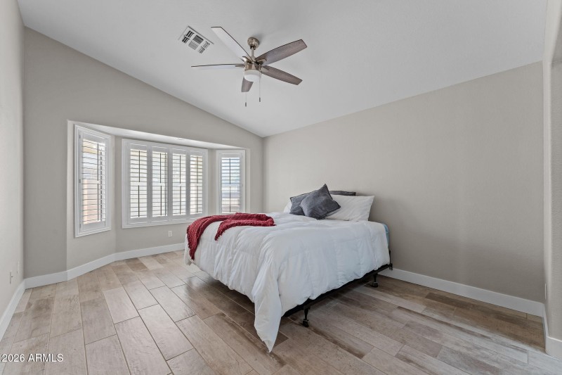 17-web-or-mls-DSC06433