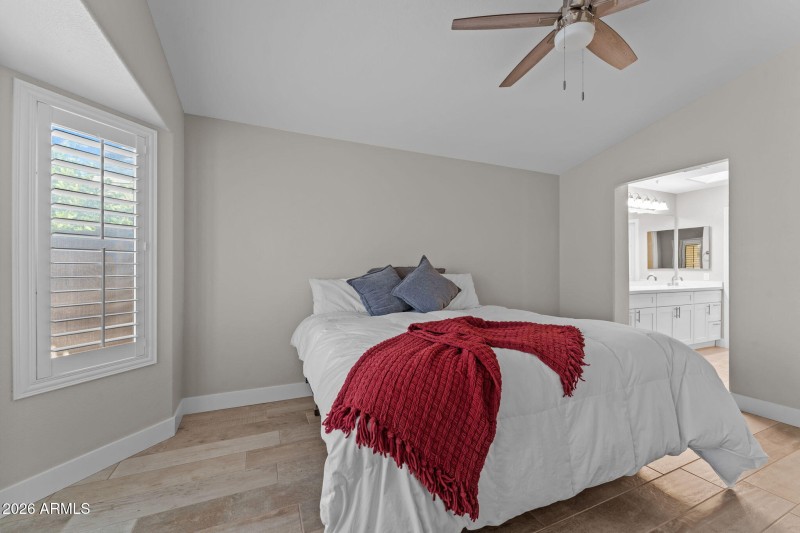 18-web-or-mls-DSC06438