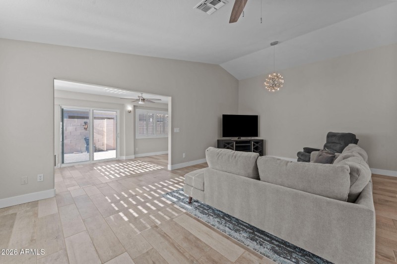 6-web-or-mls-DSC06378