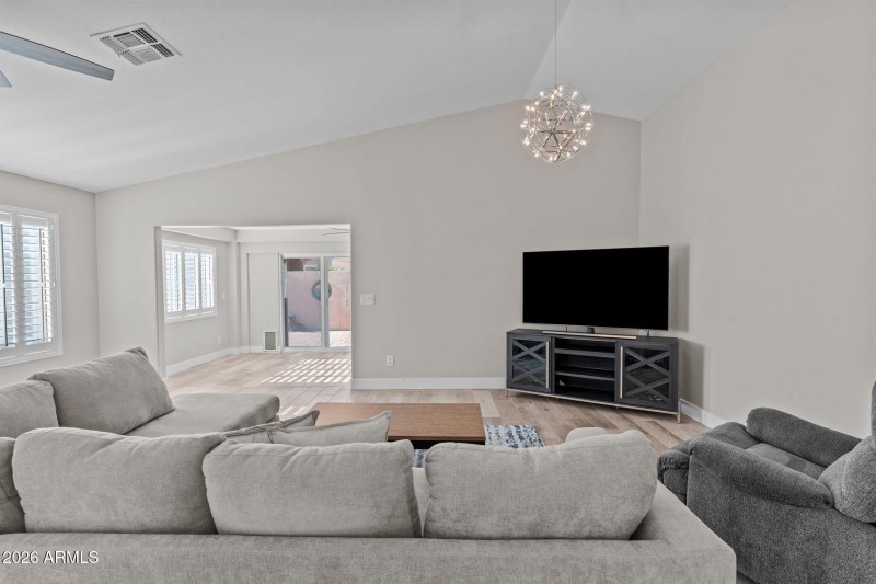 8-web-or-mls-DSC06388