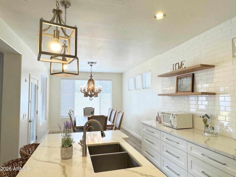 Kitchen 003 -  (1)