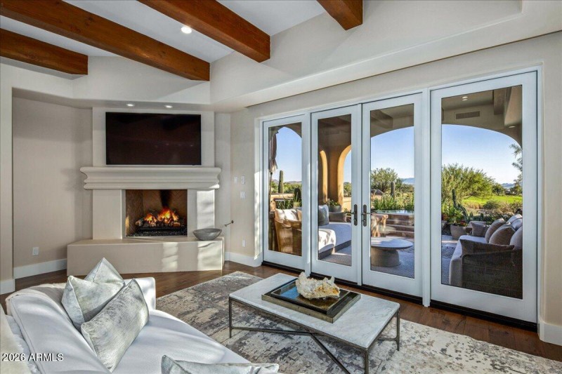 Primary Suite Sitting Area