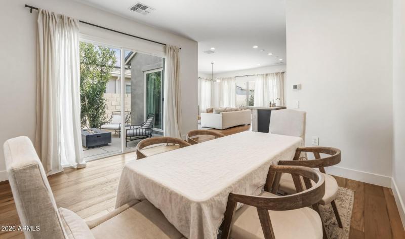 Diningroom/Kitchen Nook