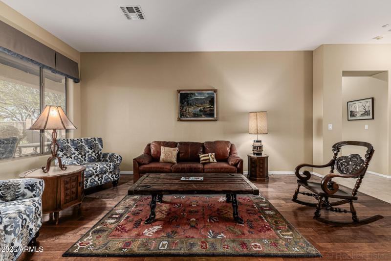 42008 N Anthem Springs Rd- Living Rm (3)