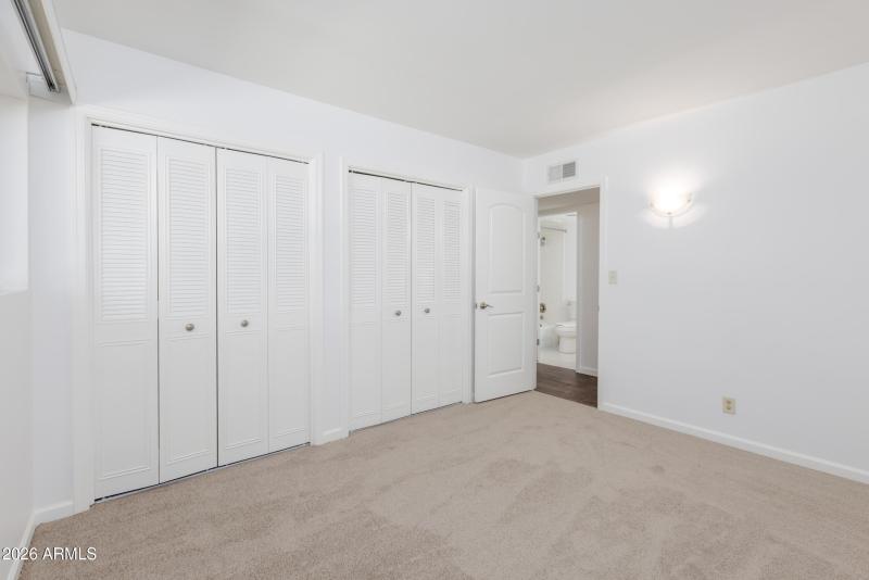 Second bedroom w/ 2 closets
