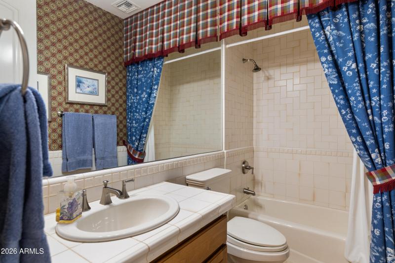 1915 E Muirwood Dr-39