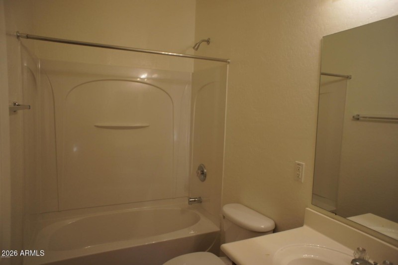 20200427164223323373000000-o