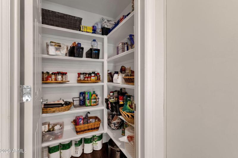 Walk-in Pantry