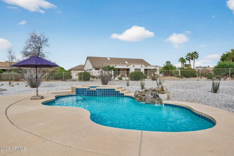 Pool, spa & waterfall