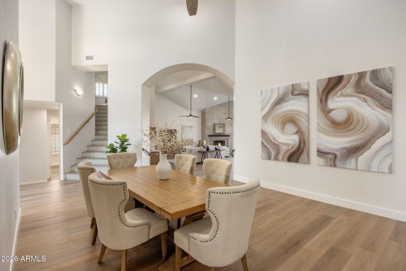 Formal dining makes a statement