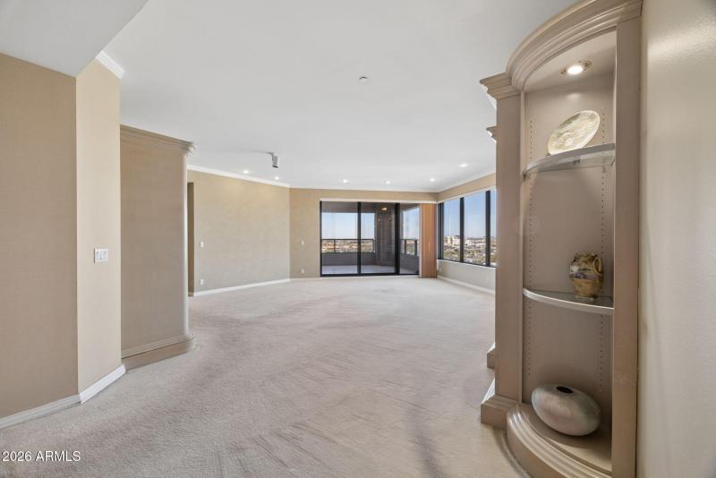 3-web-or-mls-1040-e-osborn-rd-803