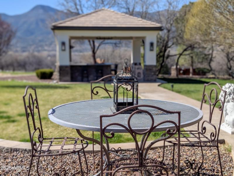 Outdoor Kitchen (15)