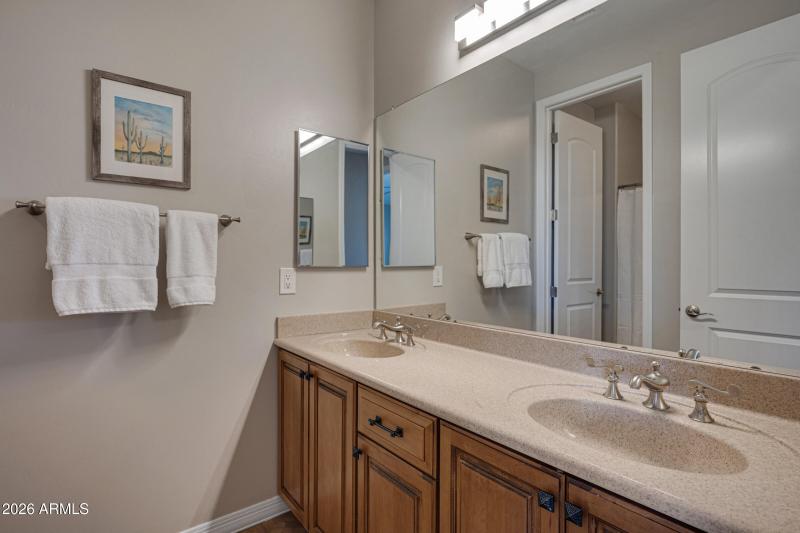 9663 E Inglewood Circle-41