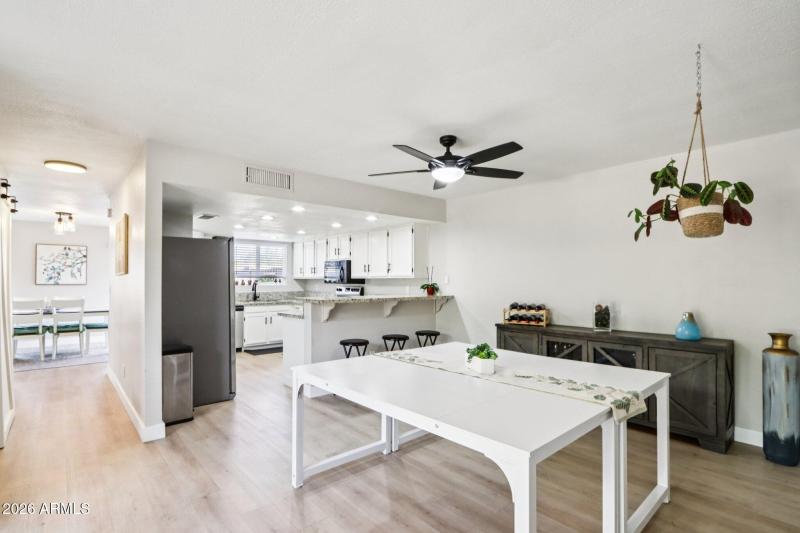 19-web-or-mls-N 6th St-S0303-019