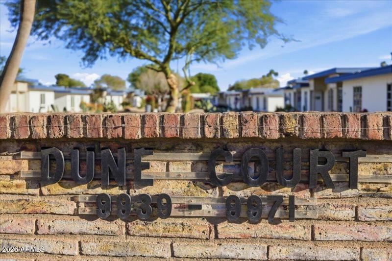 01-9969_Thunderbird_Blvd_1