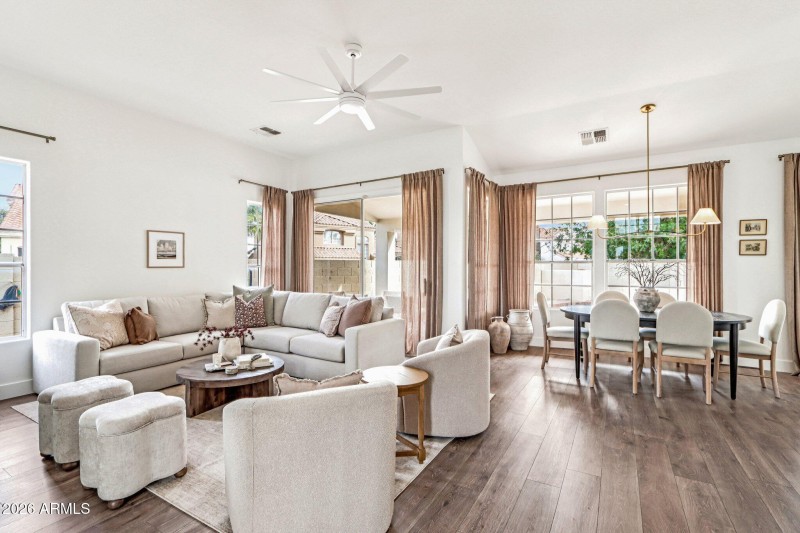 14-web-or-mls-W Peninsula Cir-S0503-012