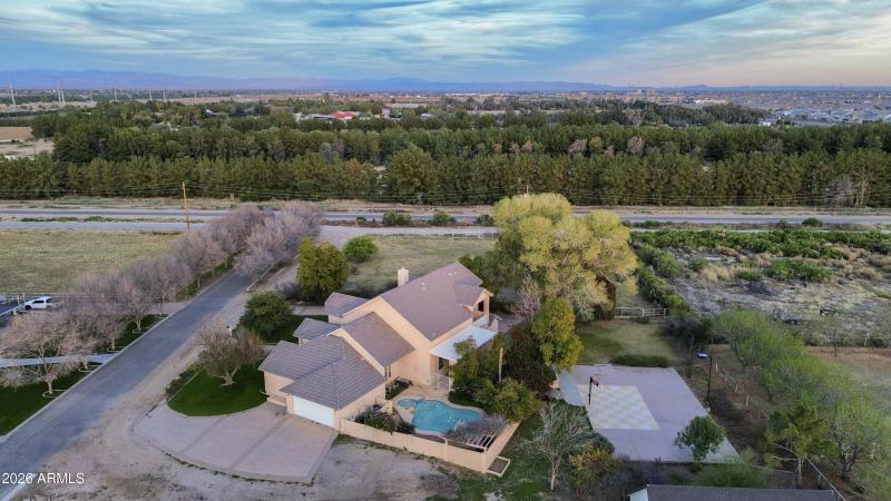 Drone E view + Schnepf