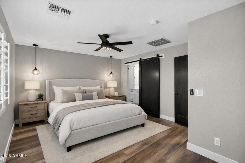 7FB83240-1E2D-4ECE-9174-DE594A7660C3