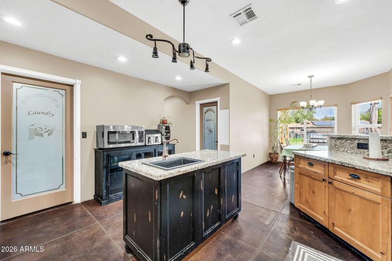 4890 E Buckboard Way-20