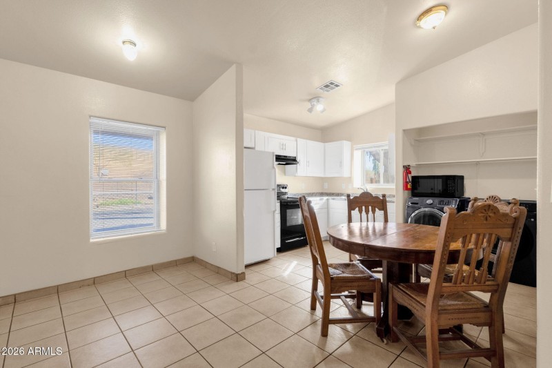 14-web-or-mls-1121-north-25th-pl-unit-1