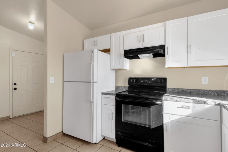 18-web-or-mls-1121-north-25th-pl-unit-1