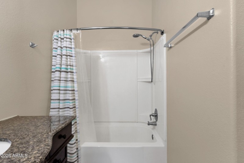 27-web-or-mls-1121-north-25th-pl-unit-1