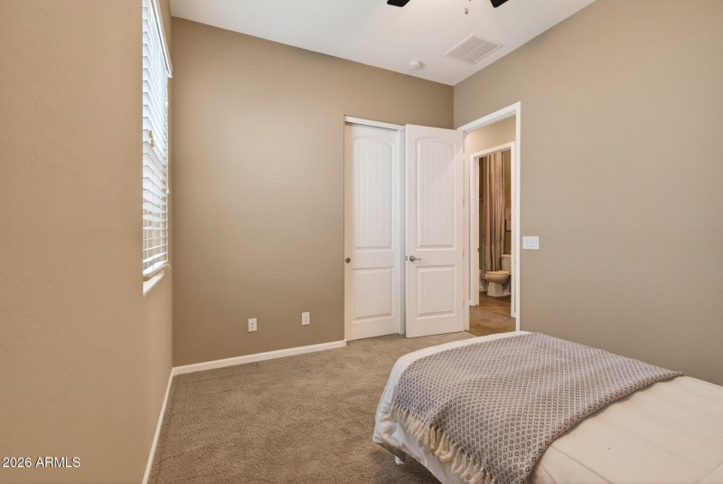 42_20556_W_Point_Ridge42_mls