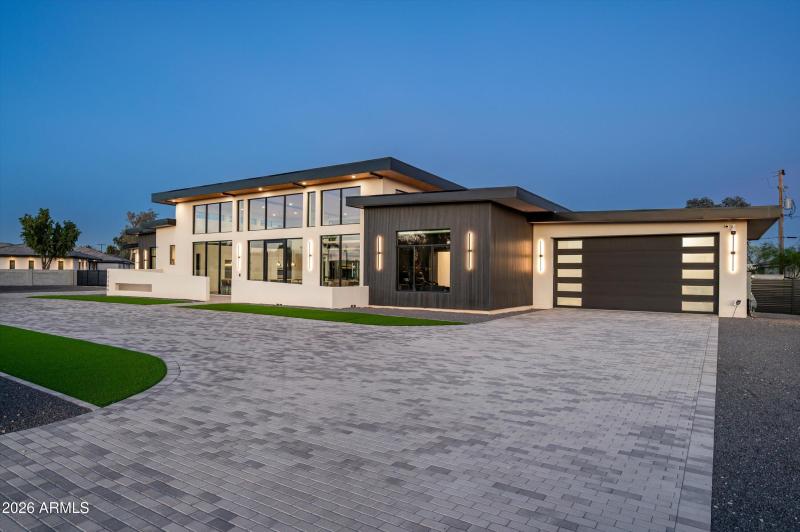 12209 N 65th Place Scottsdale, AZ 85254