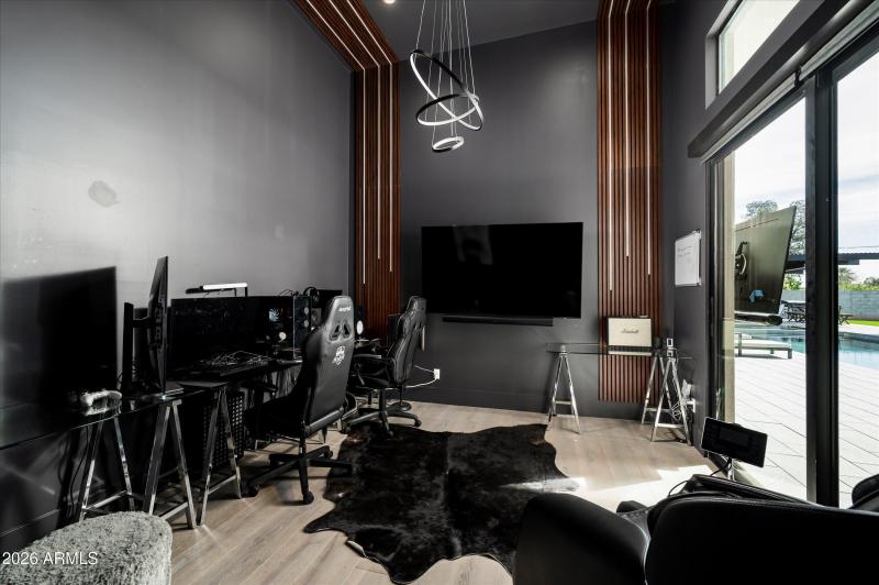 12209 N 65th Place Scottsdale, AZ 85254